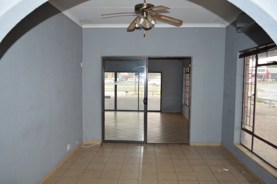 Commercial Property for Sale in Collerville North West